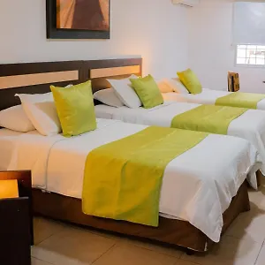 3* Hotel Mc - Confort Cerca Del Aeropuerto